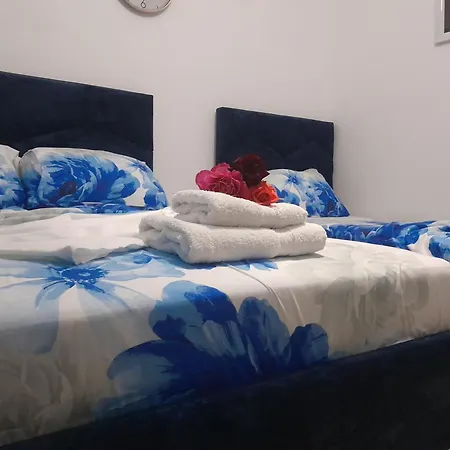 Denis Apartment *