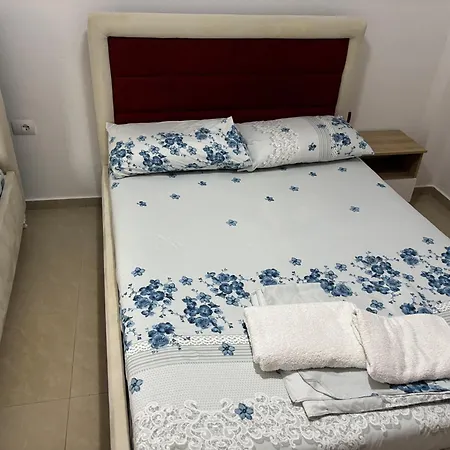 Denis Apartment *